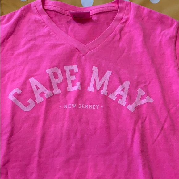 Neon pink Cape May vintage graphic tee, small. - Picture 3 of 4